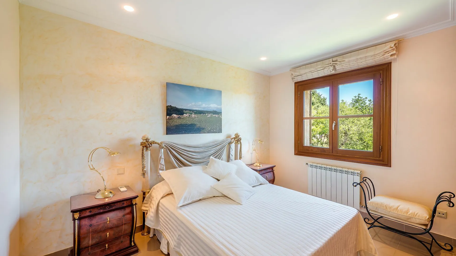 Ullastre Crestatx Apartment